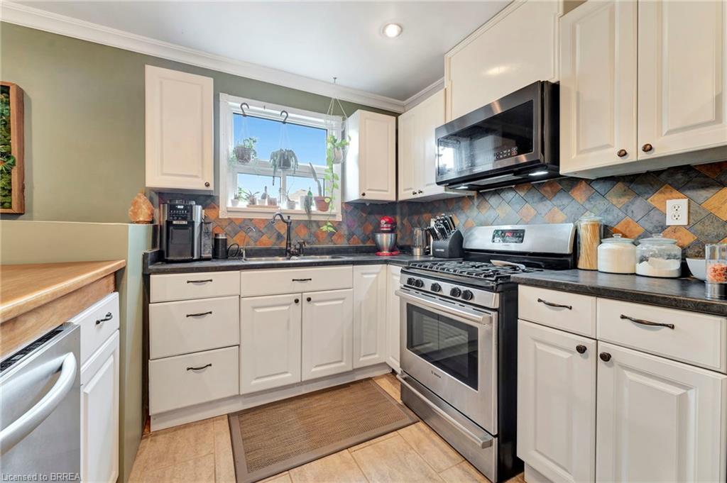 128 Francis Street Property Photo 11