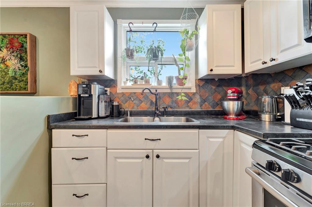 128 Francis Street Property Photo 12