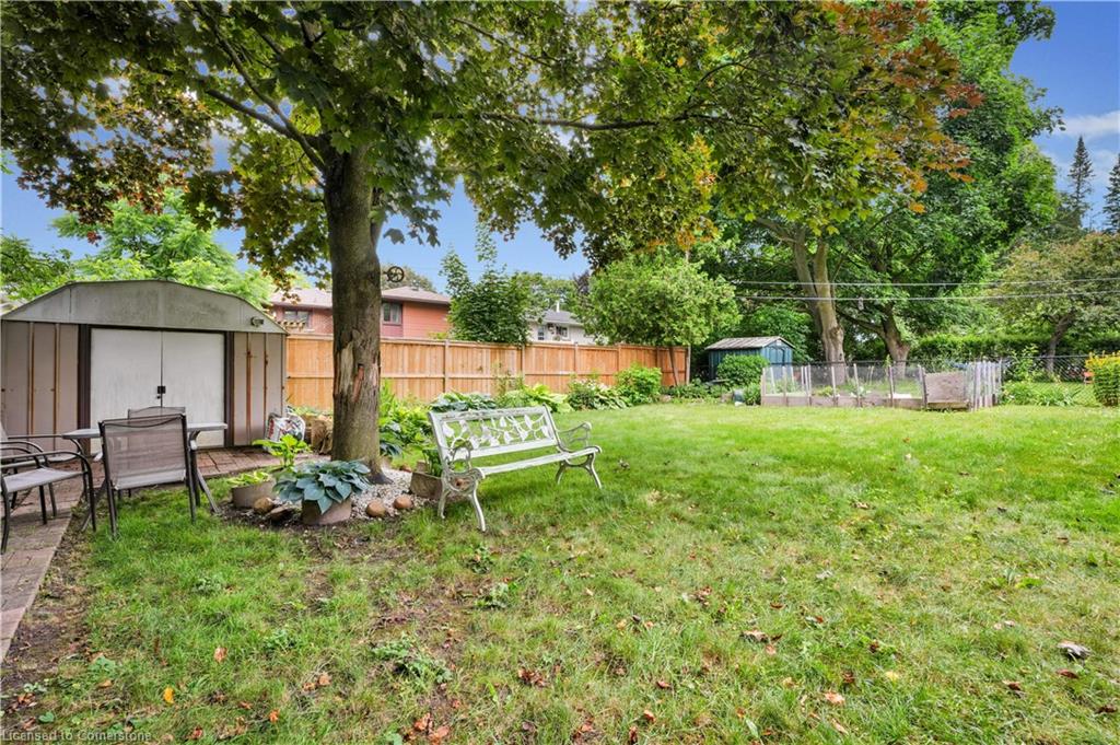 187 Lynnbrook Crescent Property Photo 6