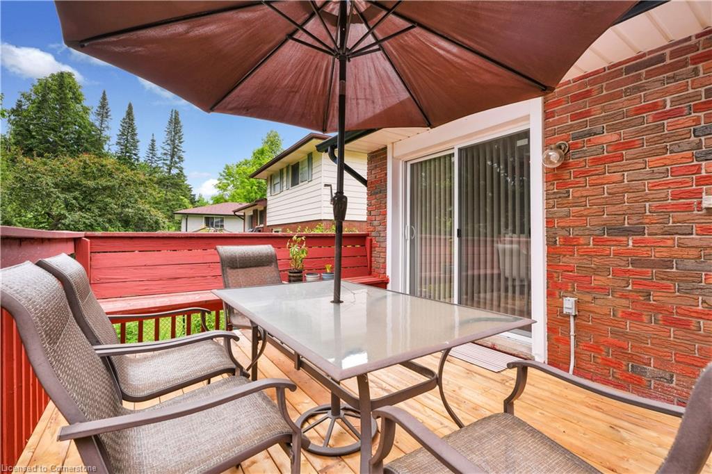 187 Lynnbrook Crescent Property Photo 8