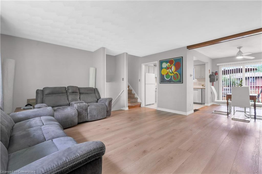 187 Lynnbrook Crescent Property Photo 15