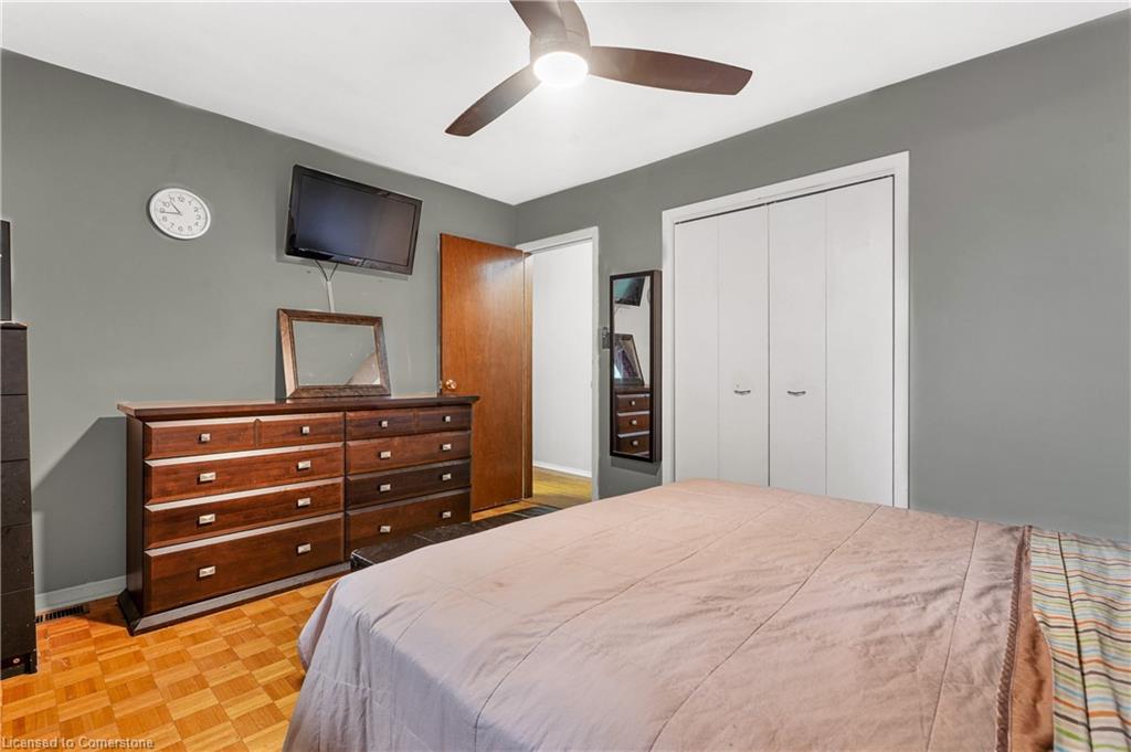 187 Lynnbrook Crescent Property Photo 24