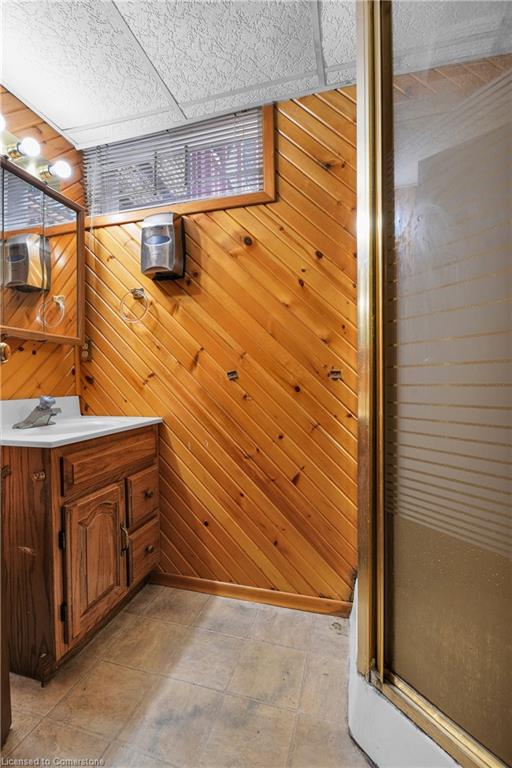 187 Lynnbrook Crescent Property Photo 32
