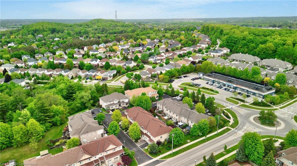 17-28 Doon Mills Drive Property Photo 42
