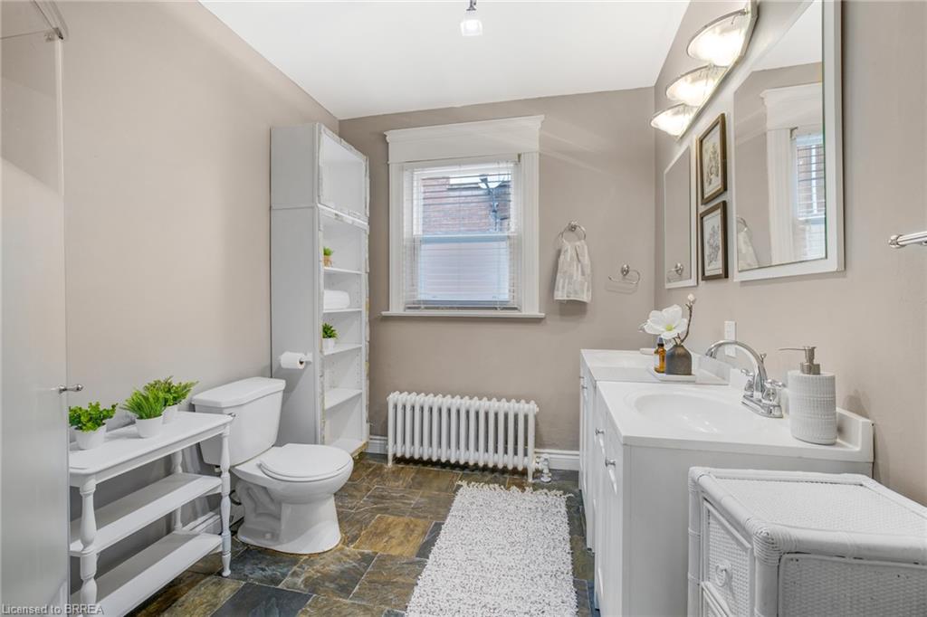 209 Murray Street Property Photo 14
