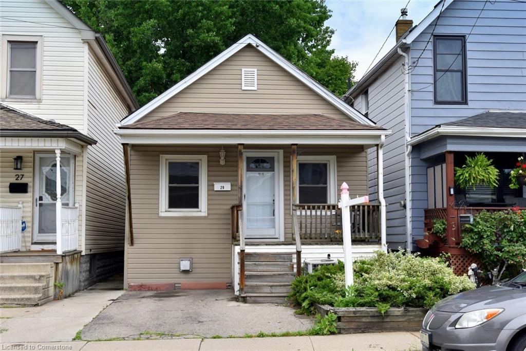29 Mayflower Avenue Property Photo 4