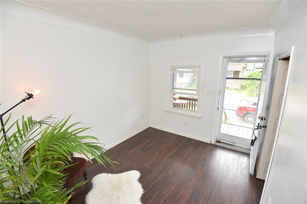 29 Mayflower Avenue Property Photo 15