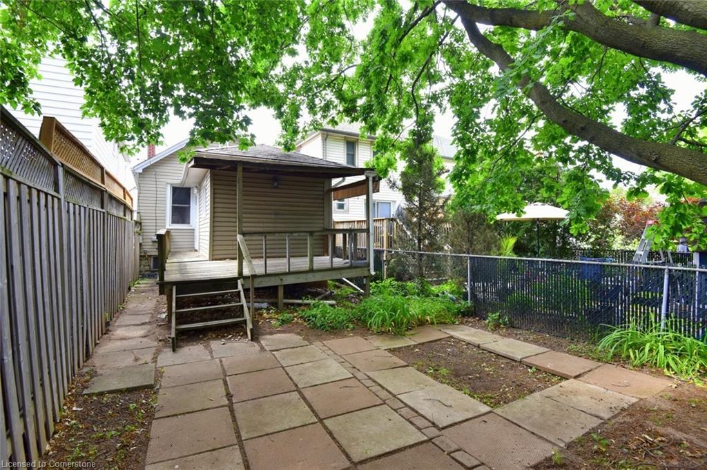 29 Mayflower Avenue Property Photo 31