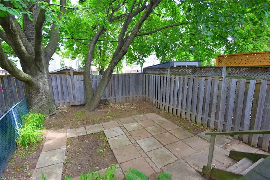 29 Mayflower Avenue Property Photo 33