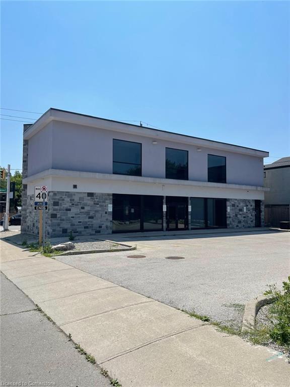540 Upper James Street Property Photo 7