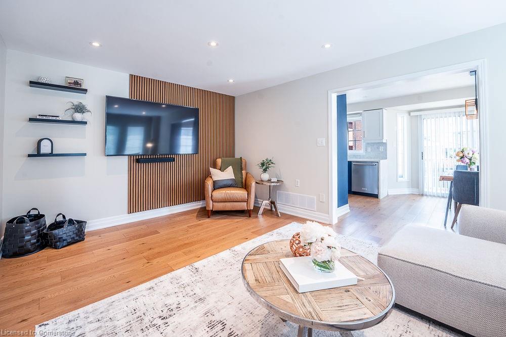 5000 Des Jardines Drive Property Photo 1