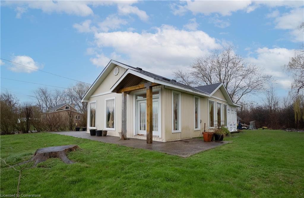 1093 Sunset Drive Property Photo 1