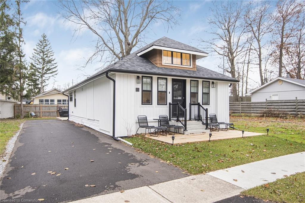 385 Westwood Avenue Property Photo 4