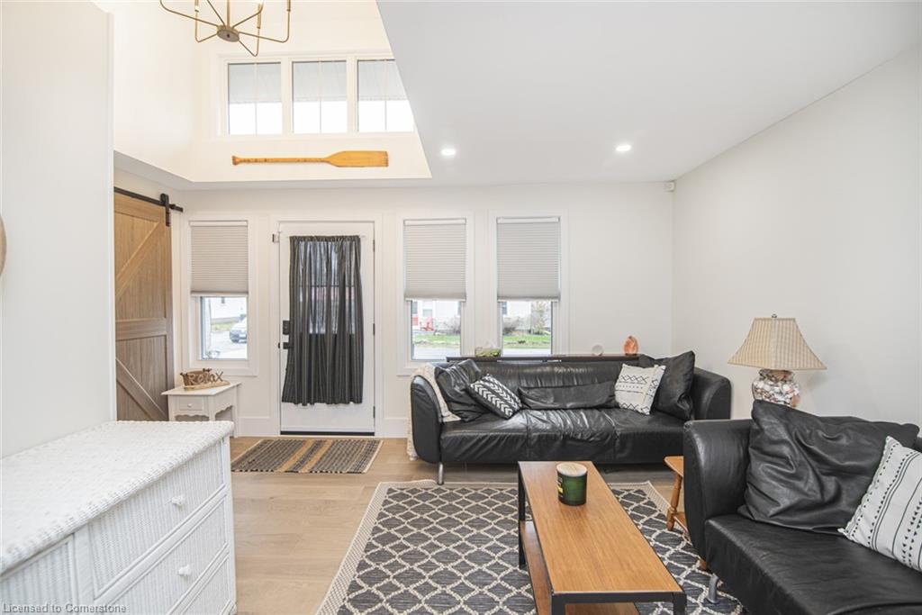 385 Westwood Avenue Property Photo 17