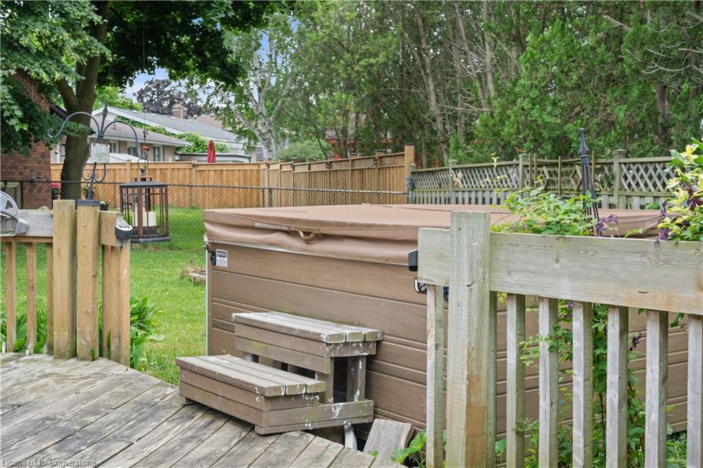 121 Tollgate Road Property Photo 14