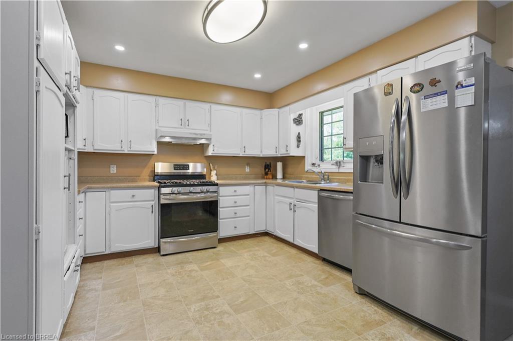 386 Radical Road Property Photo 14
