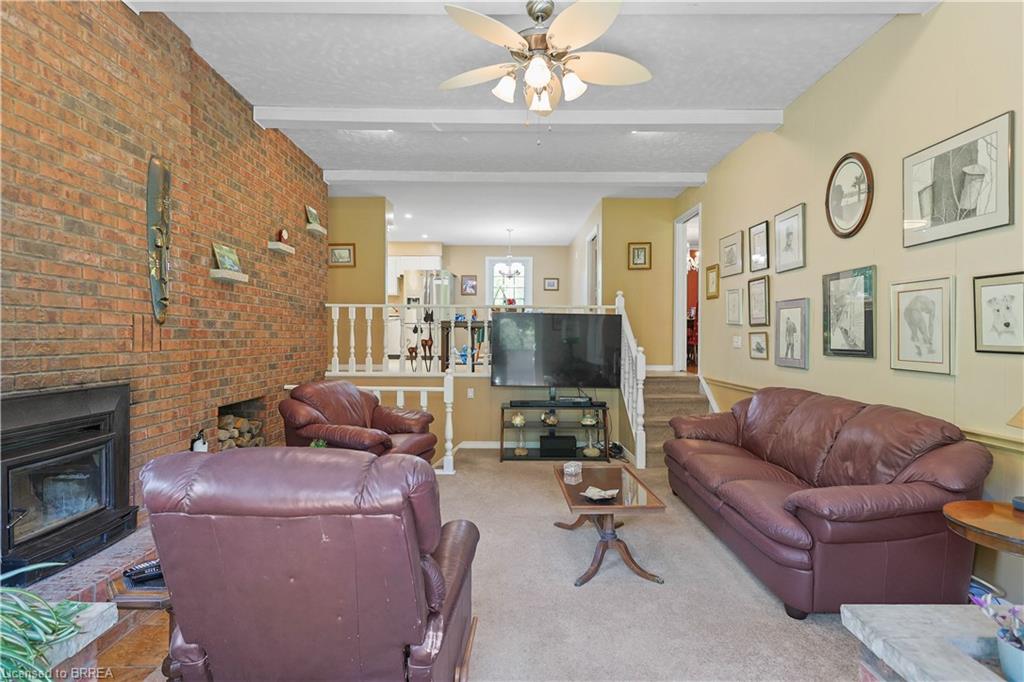386 Radical Road Property Photo 16