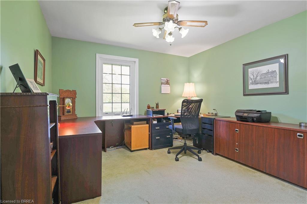 386 Radical Road Property Photo 22