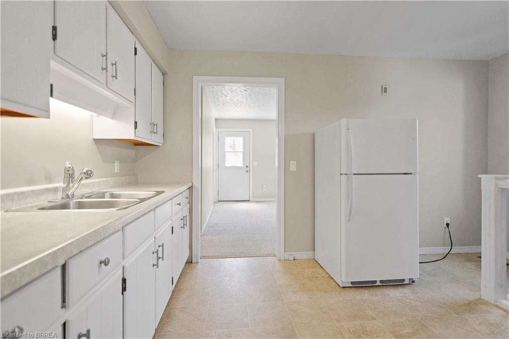 386 Radical Road Property Photo 26