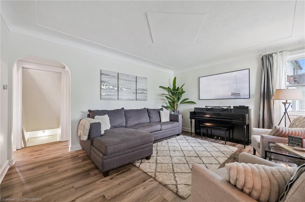 33 Hamel Avenue Property Photo 8
