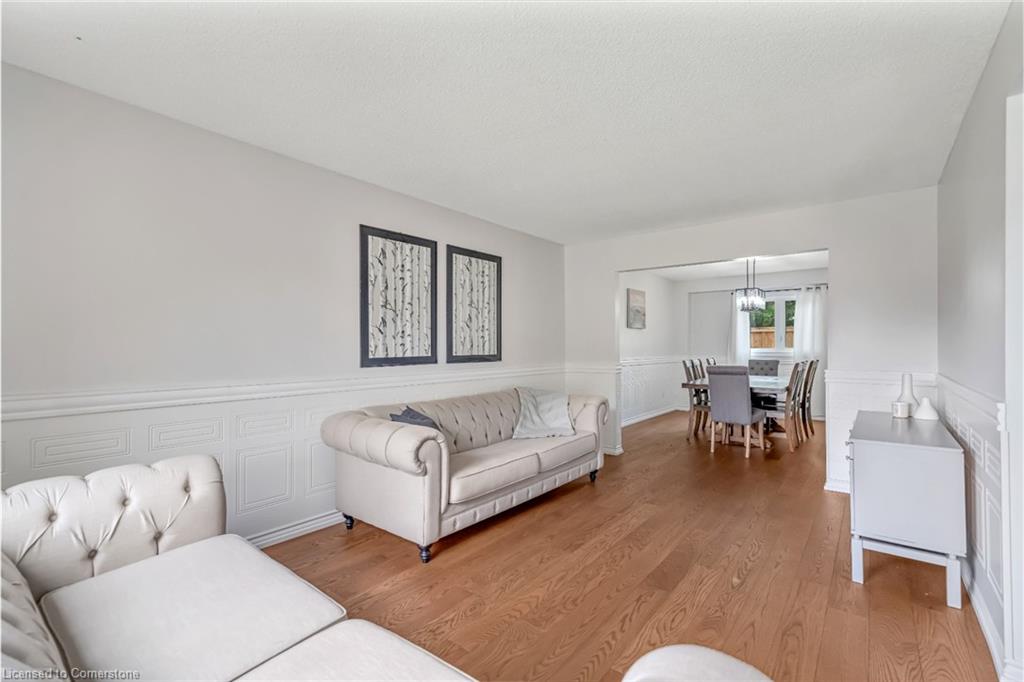 2054 Hunters Wood Drive Property Photo 17