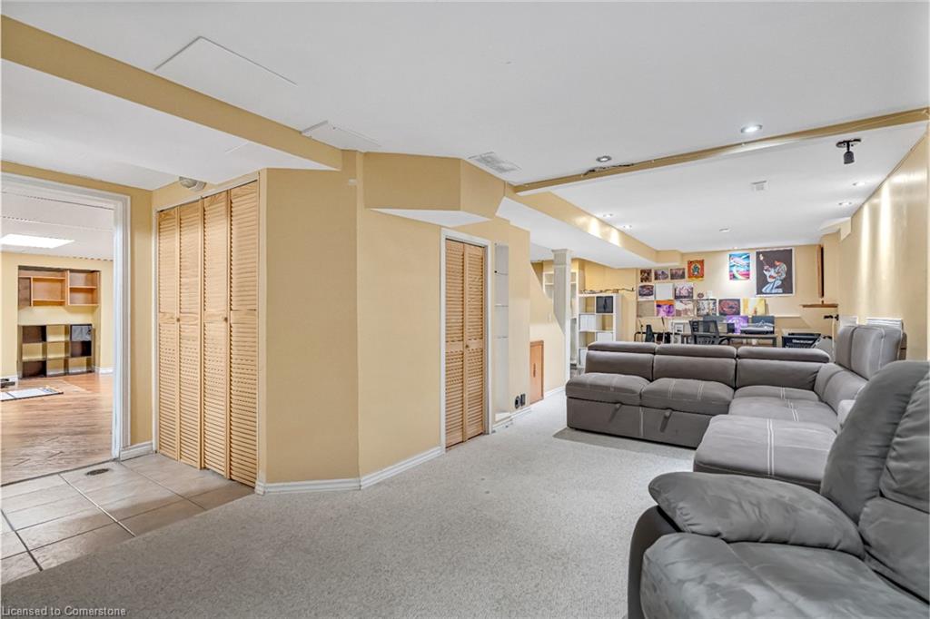 2054 Hunters Wood Drive Property Photo 34