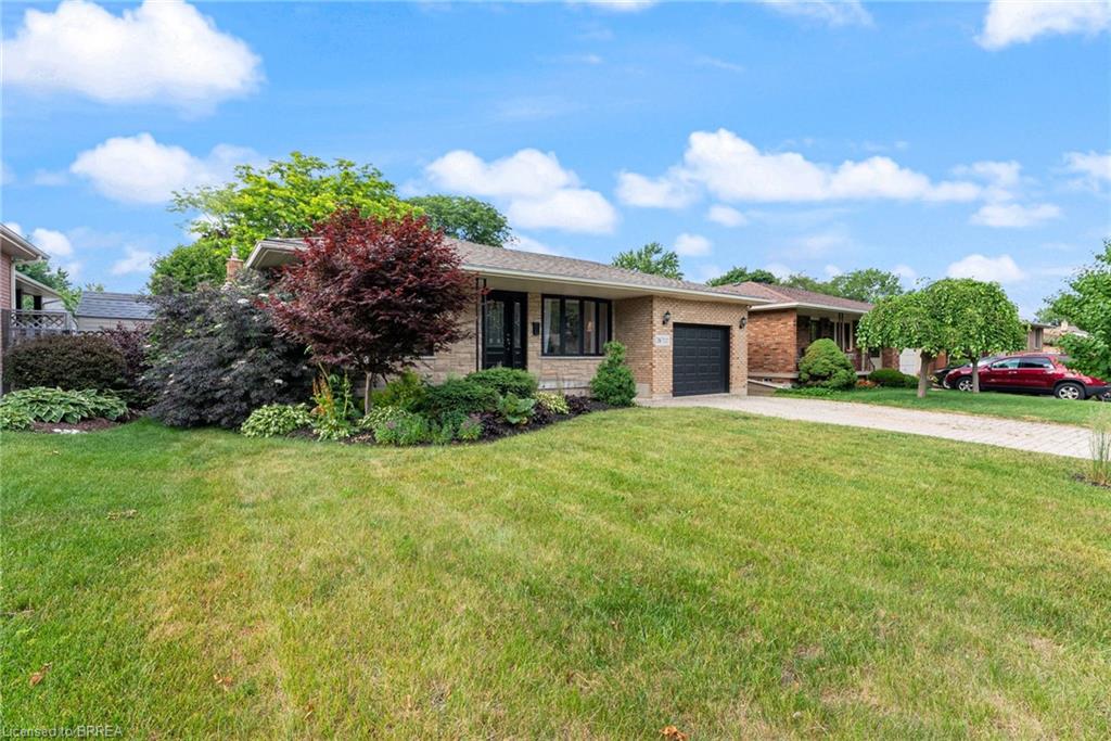 26 Belaire Road Property Photo 3