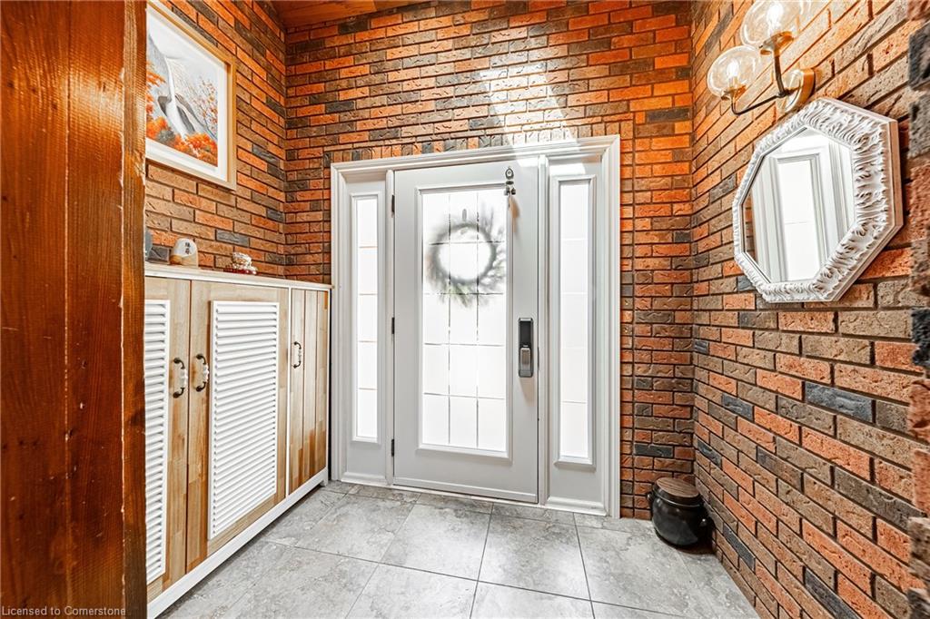 6 Iris Court Property Photo 9