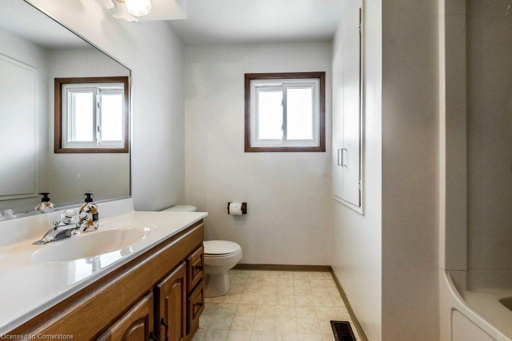 30 Terrace Avenue Property Photo 36