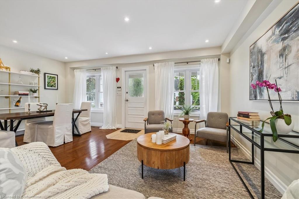 466 Holtby Avenue Property Photo 3