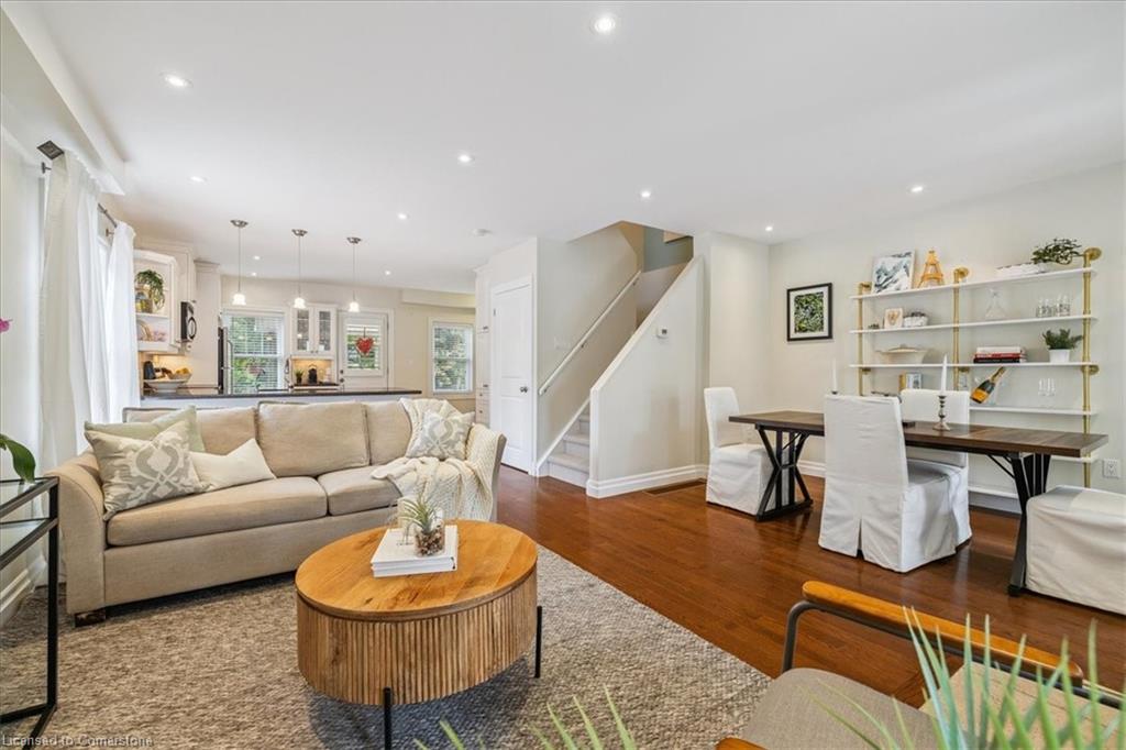 466 Holtby Avenue Property Photo 6