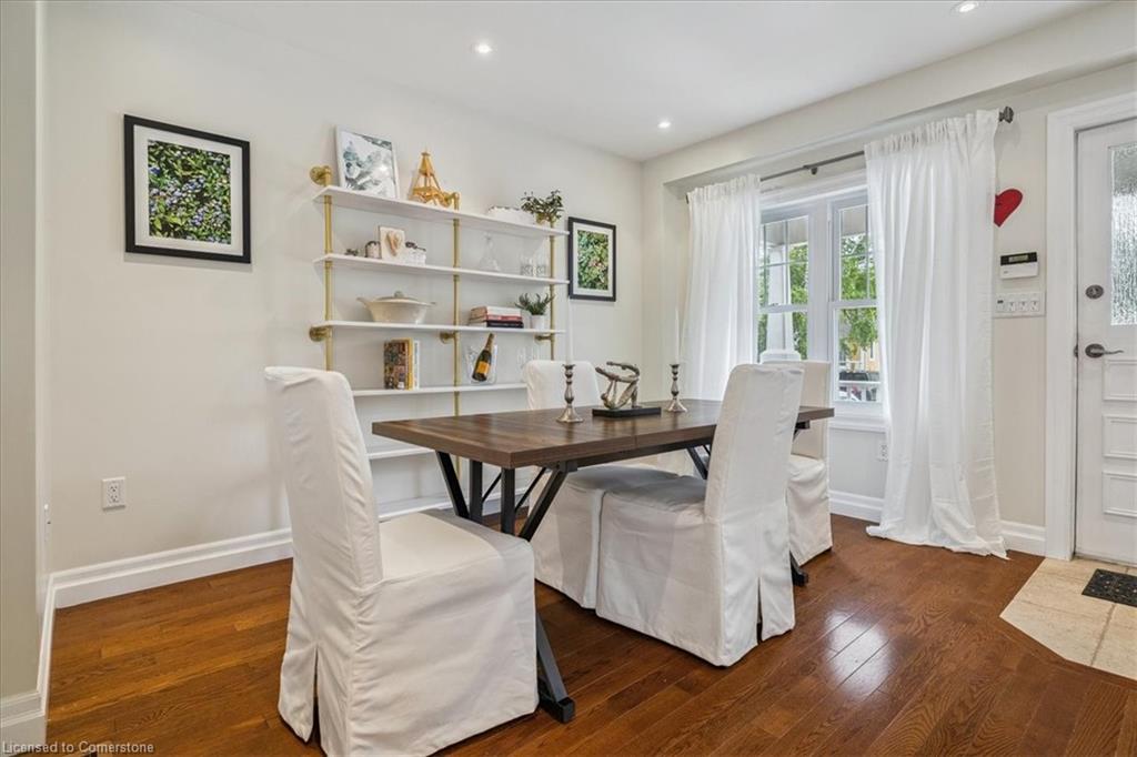 466 Holtby Avenue Property Photo 8