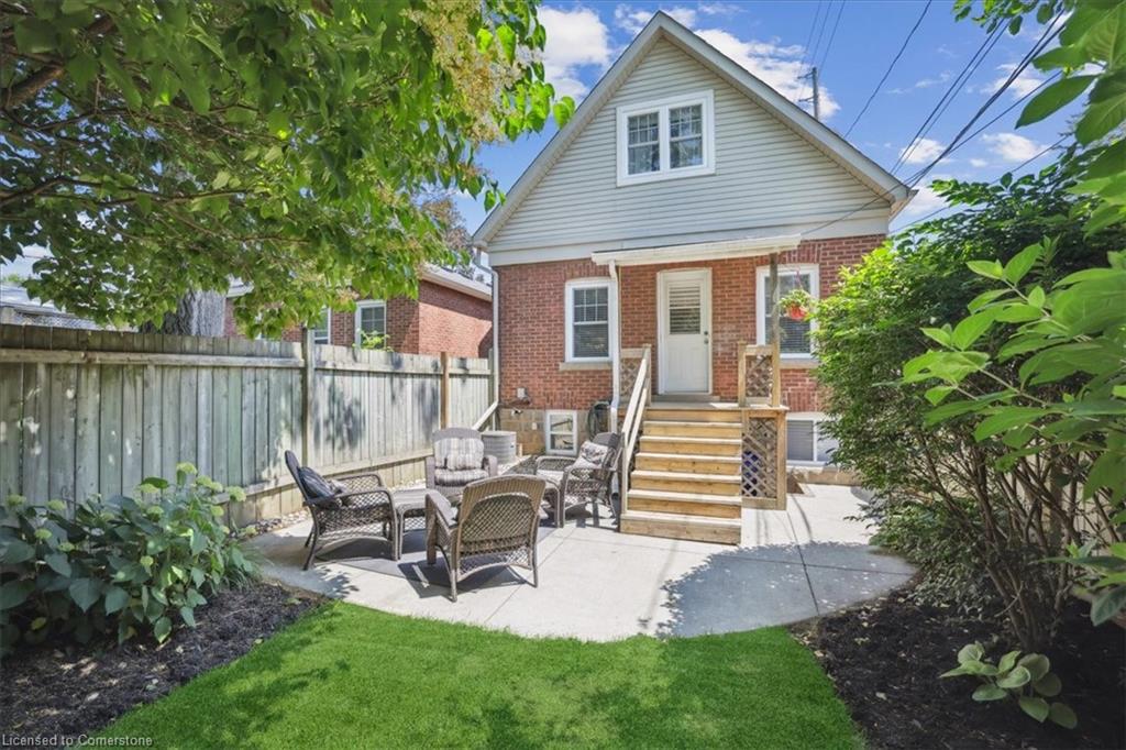 466 Holtby Avenue Property Photo 27