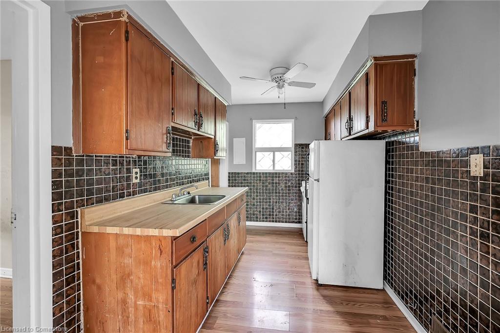 8 Morris Avenue Property Photo 29