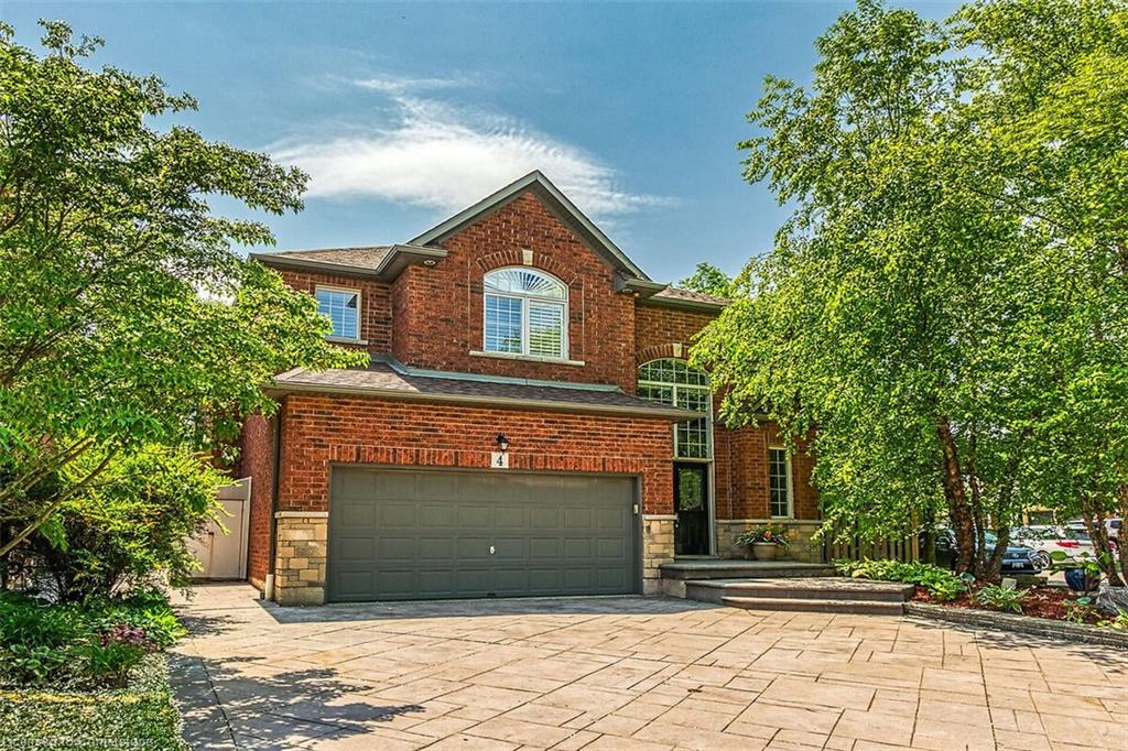 4 Moonstone Court Property Photo 1