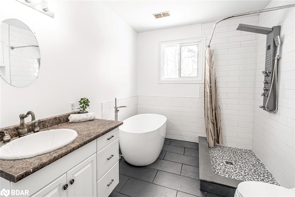5853 Yonge Street Property Photo 11