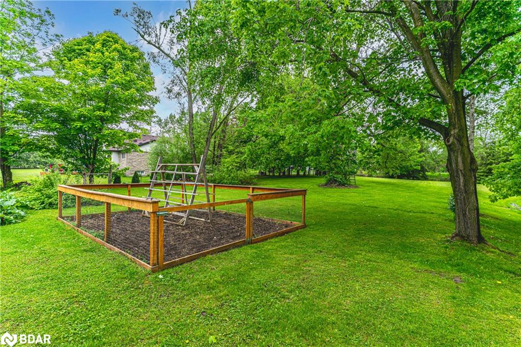 5853 Yonge Street Property Photo 22