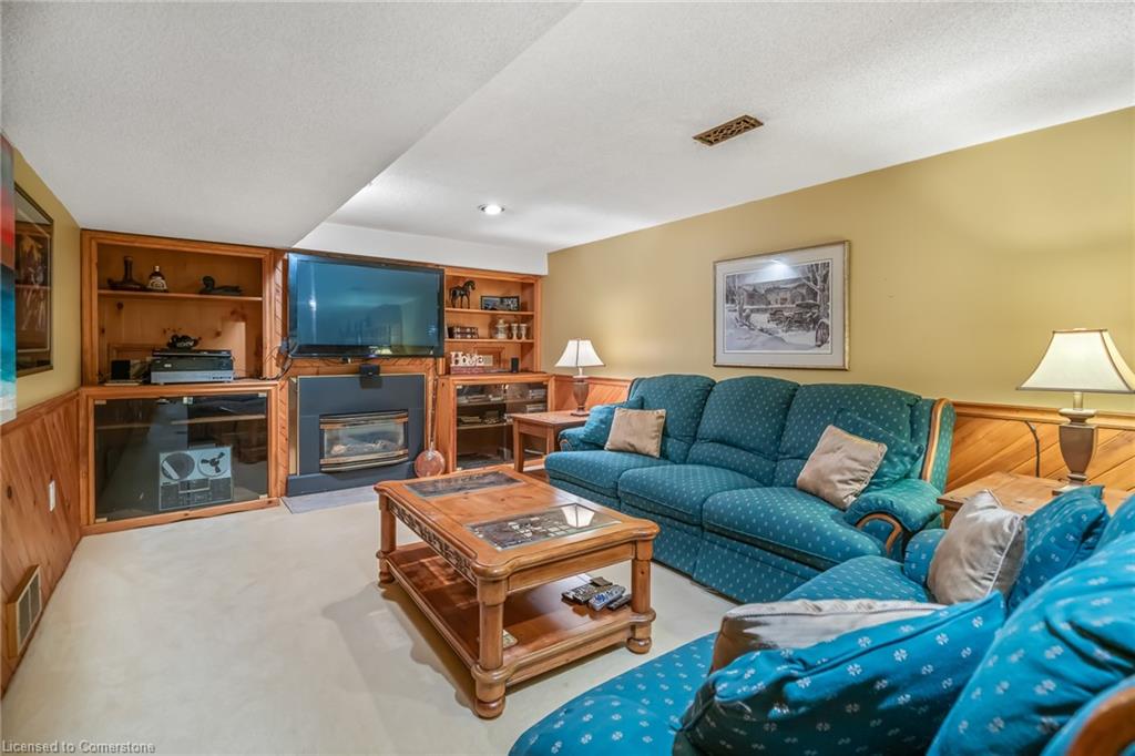 9 Navy Hall Circle Property Photo 34