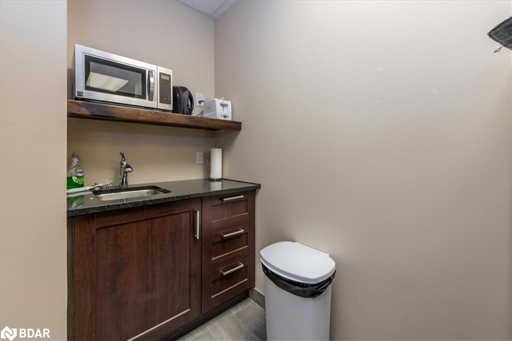 27 Hooper Road Property Photo 8