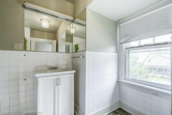 182 Balmoral Avenue S Property Photo 29