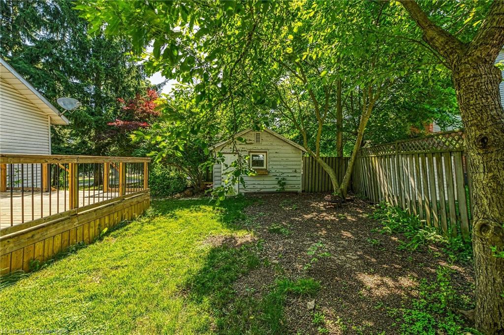 69 Renfrew Street E Property Photo 34