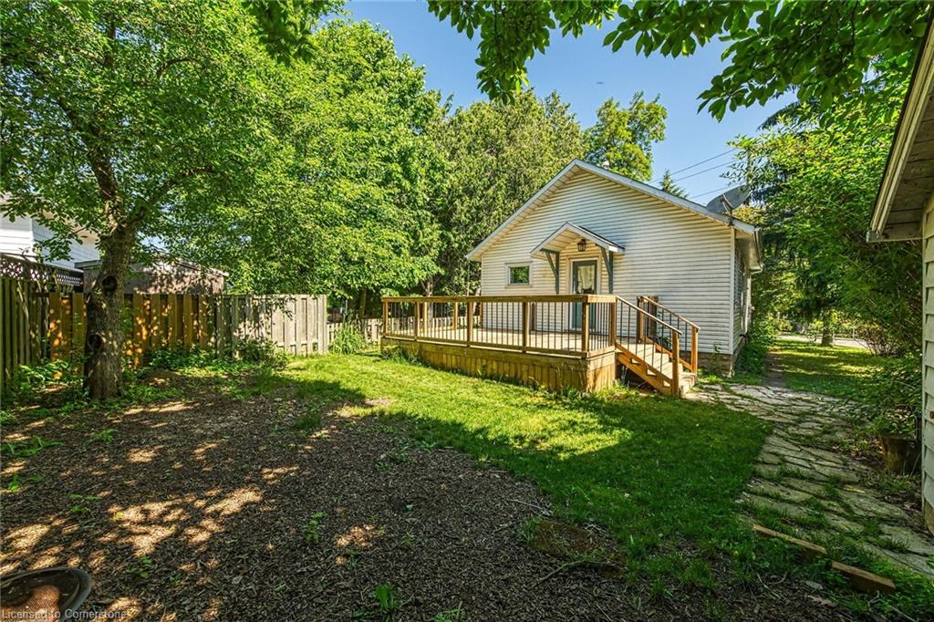 69 Renfrew Street E Property Photo 37
