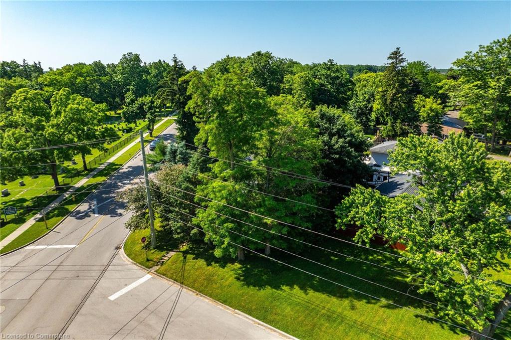 69 Renfrew Street E Property Photo 38