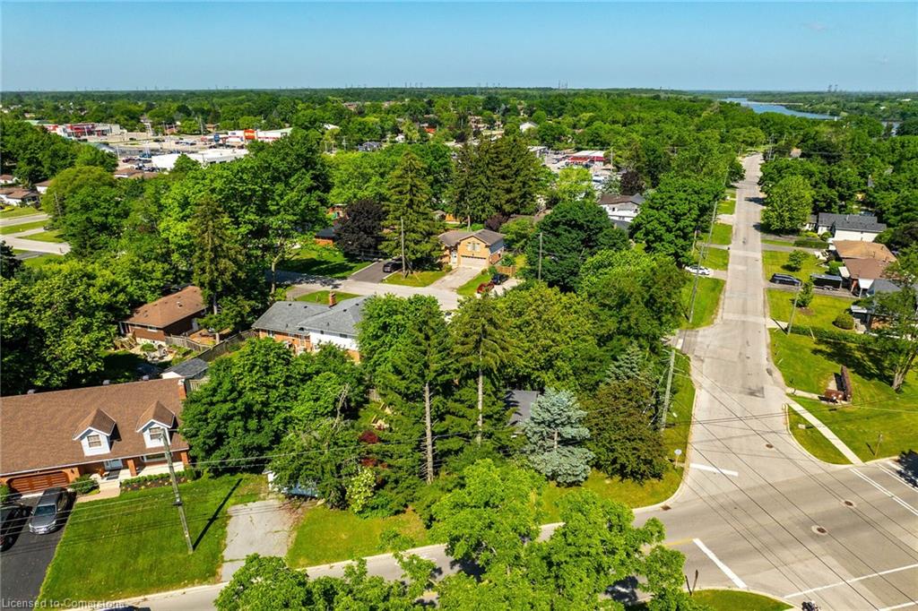 69 Renfrew Street E Property Photo 41