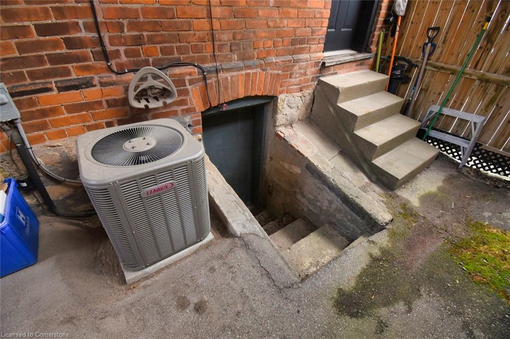 5 Cross Street Property Photo 6