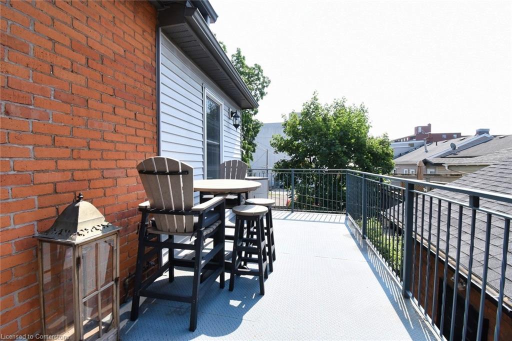 5 Cross Street Property Photo 8