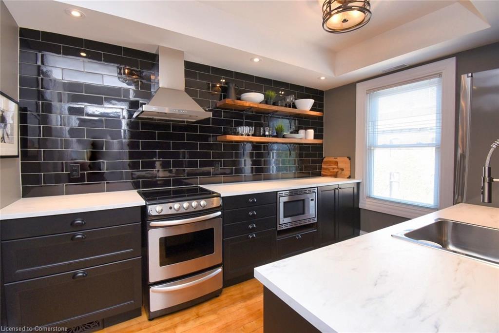 5 Cross Street Property Photo 27
