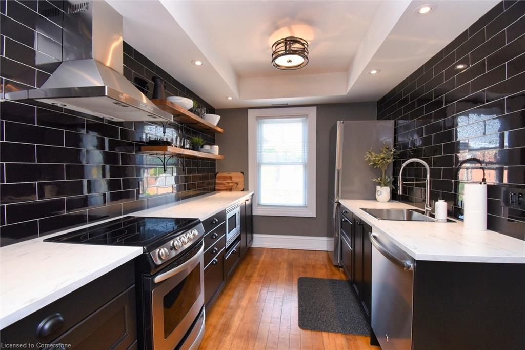 5 Cross Street Property Photo 28