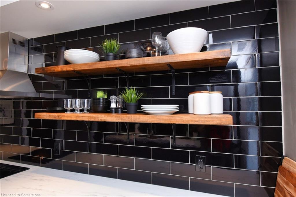 5 Cross Street Property Photo 30
