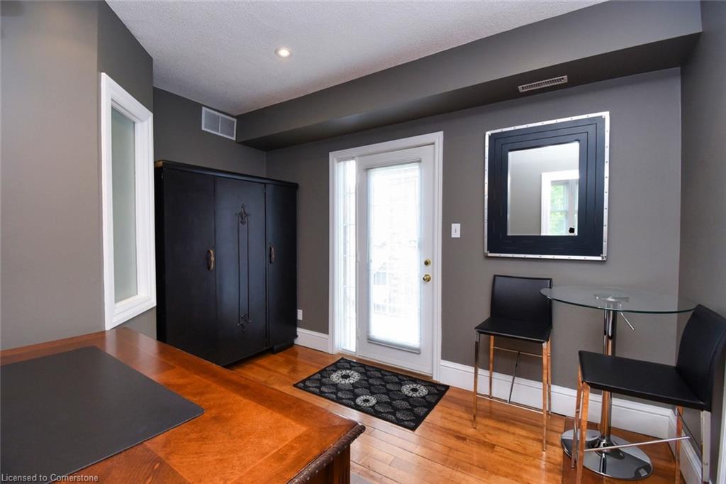 5 Cross Street Property Photo 40